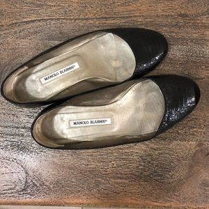 Manolo blahnik flats